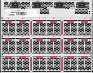 製品写真（back）：Aruba 8400 8slot（JL376A）