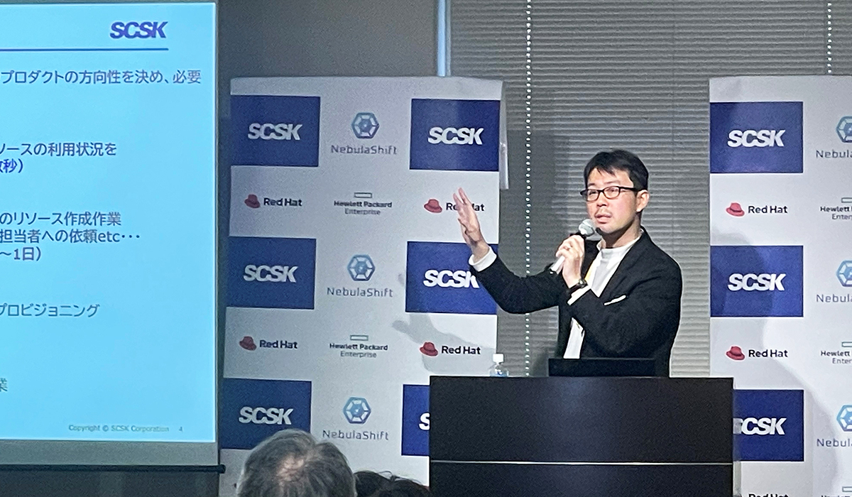 講演者近影。説明に熱意がこもる